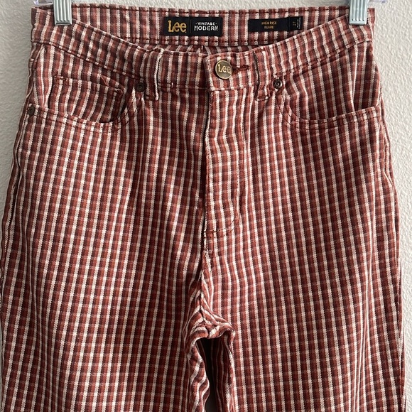 Lee Vintage Modern Women’s High Rise Flare Jean Size 27 - Picture 4 of 9